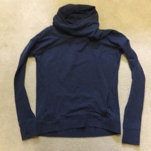 Lululemon stress less pullover
